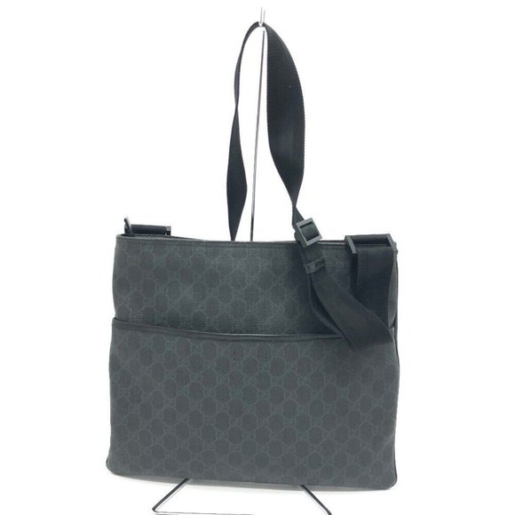GUCCI GG Shoulder Bag GG Supreme Canvas Black